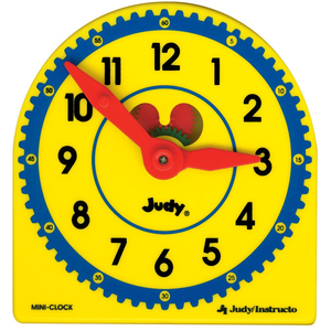 JUDY PLASTIC CLOCK 1PC
